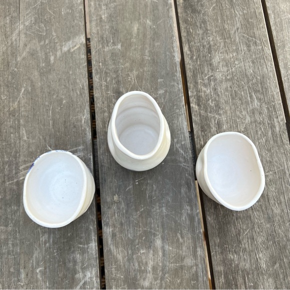 Studio Pottery 3 Piece Set White with Blue Swirl Pitcher and Mugs ART DECO - Picture 6 of 15